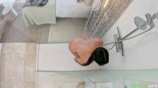 aaliyah shower solo