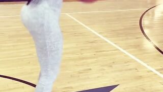 mia francis (Video 11)