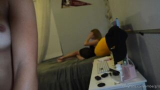 ambiibambi the roomates bed