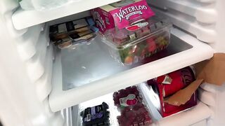 Elly Clutch helps out (guy cums twice)