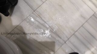 Littlesubgirl Hot Asian Soaks Busy Public Toilet