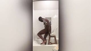 Ahanu Reed Washes The King