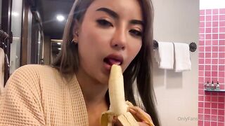 Faii Orapun Thai holy cow from BKK (Video 7)