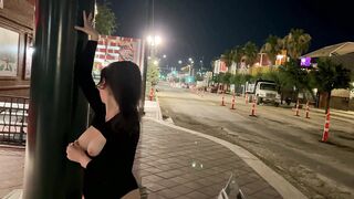 Nicole Niagara Risky revealing outfit and squirt downtown in front of cars passing by