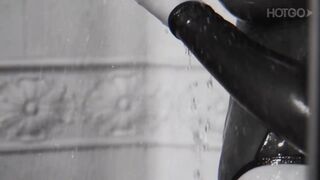 Charlotte Caniggia - Placeres Burbujeantes (HotGo Ep.3)