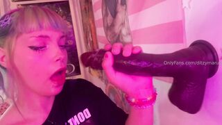Ditzymaru BBC dildo blowjob before school