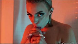 Kiki Morand - AIR BNB Dildo Fuck While Babe Showers