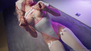 Creamyspot - Daddy's Girl Takes a Shower with Black Cock Cum