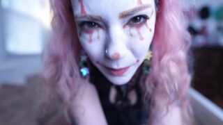 Lilredvelvet: Clown Girl