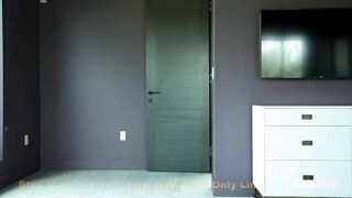 C.C OF - Mom Shows Off Her New Lingerie