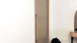 Pom, Johnny Sins  Round 2 British Babe With A Booty Is Back