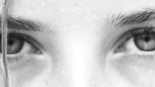 Polina Malinovskaya Sunkissed July (Video 1)