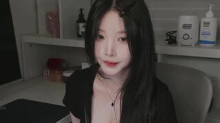 Yoon Ying ASMR
