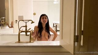 Mia Khalifa Late Night Bathing Video Leaked