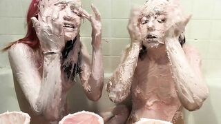 Daphne dare and Alaska Zade Play with Frosting