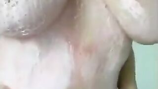 Matildem naked food and pussy play