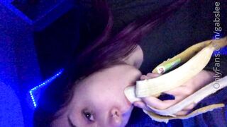 Gorgeous Teen With Enormous Ass (Video 2)