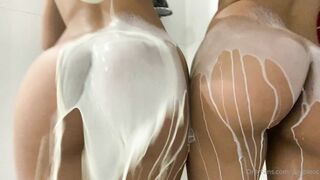 600MB Collenel Twins ONLYFANS LEAK (Video 4)