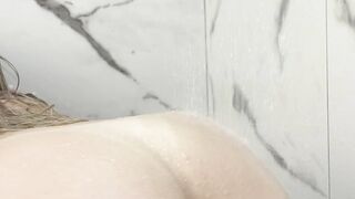 azra lifts Leaked OnlyFans (Video 4)