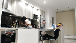nicolebelle - Cheating Wife Gets Facial