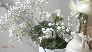 Elly Clutch, Liz Jordan