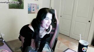evelynclaire at Chaturbate October-31-2024_04-43-34