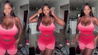 Ellietheempress-workout outfit