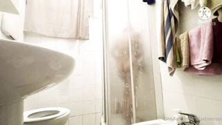 Rhona la Fashionista