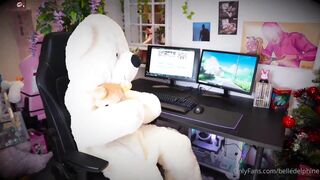 Belle Delphine Throwback Christmas ANAL