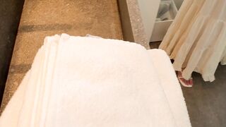 Elly Clutch - Big titty tourist Onlyfans