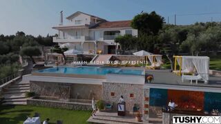 sia siberia & lumi ray & megan love  going stage