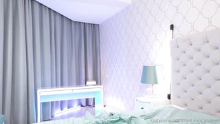 Ewa Sonnet my Big boobs in your bedroom tonight